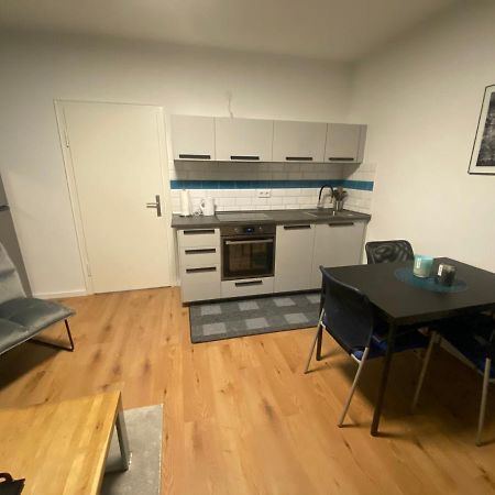 2 Zimmer Wohnung In Krefeld City/Apartment + Netflix+Prime Eksteriør billede